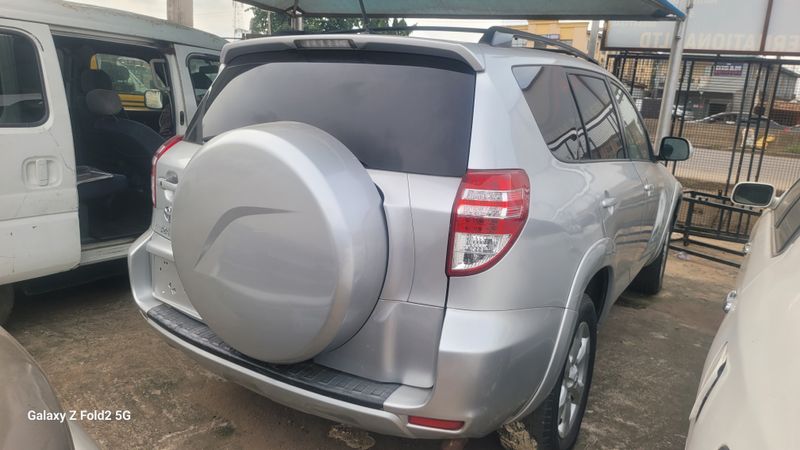Main image of 2012 Toyota RAV4 XLE
